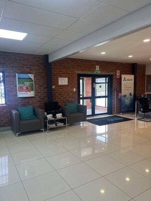 To Let commercial Property for Rent in Newton Park Eastern Cape